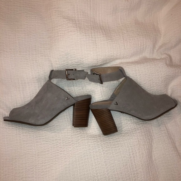 Vionic Kaia Open Toe Leather Heel Slingbacks - Picture 8 of 11